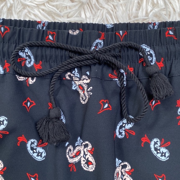 🎉HP🎉 Loft Paisley Midi Skirt 💗 Black & Red - Picture 9 of 14